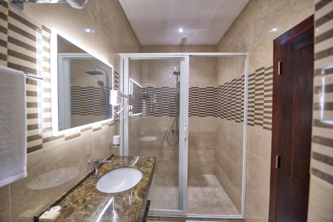 Viveka Hotel Colombo Kalubowila West Ngoại thất bức ảnh